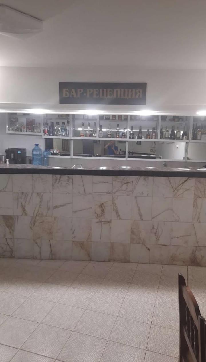 Хотел Елит Kostinbrod エクステリア 写真