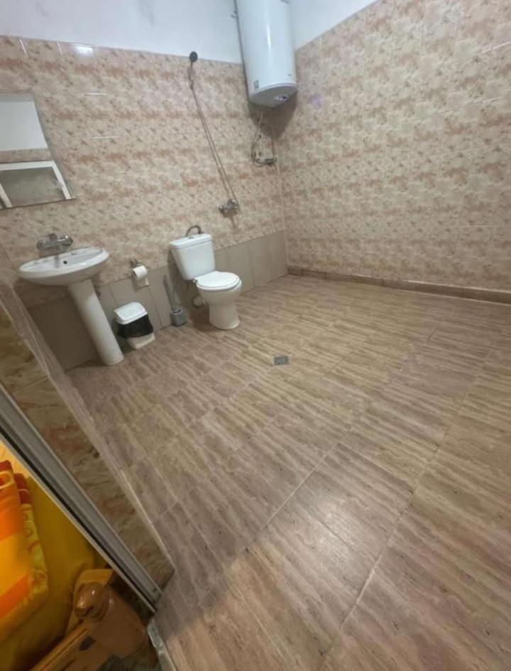 Хотел Елит Kostinbrod エクステリア 写真